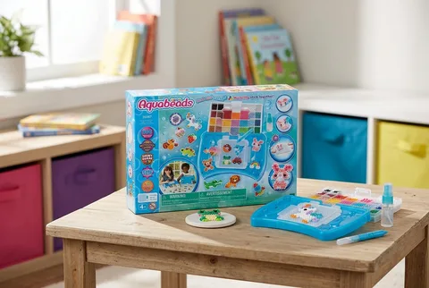 Aquabeads Beginners Craft Studio with layout tray and spray bottle